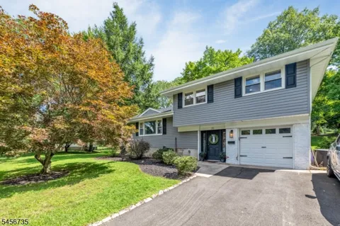 25 Windsor Ct