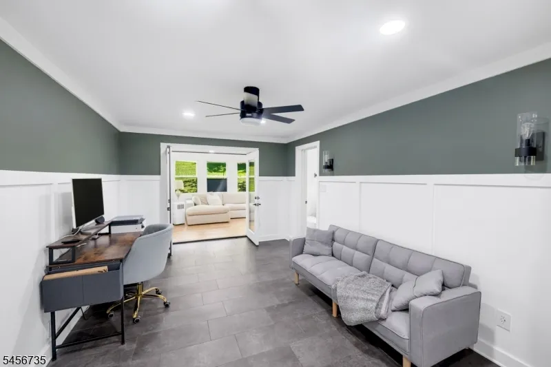 25 Windsor Ct Norwood, NJ 07648