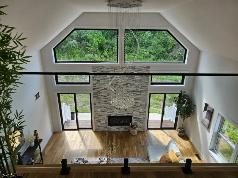 5 Emerald Dr Hardyston, NJ 07419