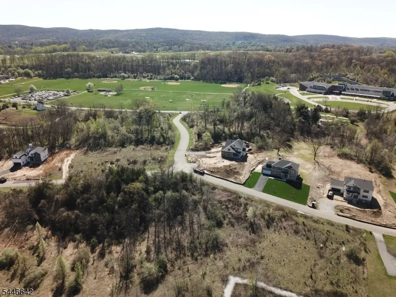 5 Emerald Dr Hardyston, NJ 07419