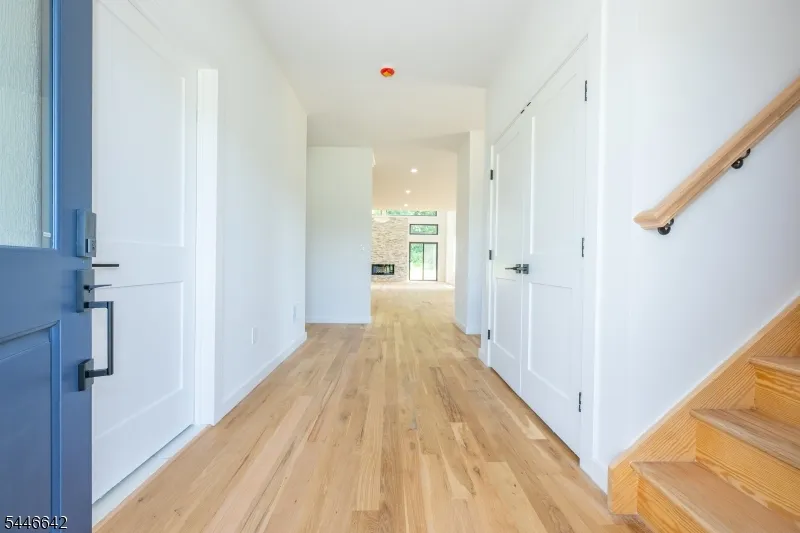 5 Emerald Dr Hardyston, NJ 07419