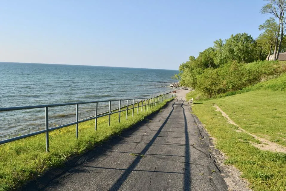 3618 Lakeshore Drive #8 St. Joseph, MI 49085