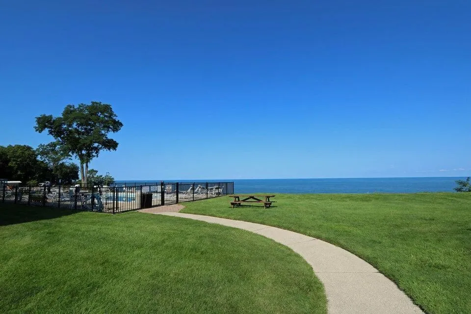 3618 Lakeshore Drive #8 St. Joseph, MI 49085