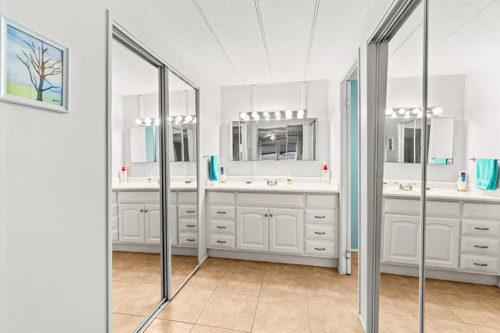 8350 E Club Road Boca Raton, FL 33433