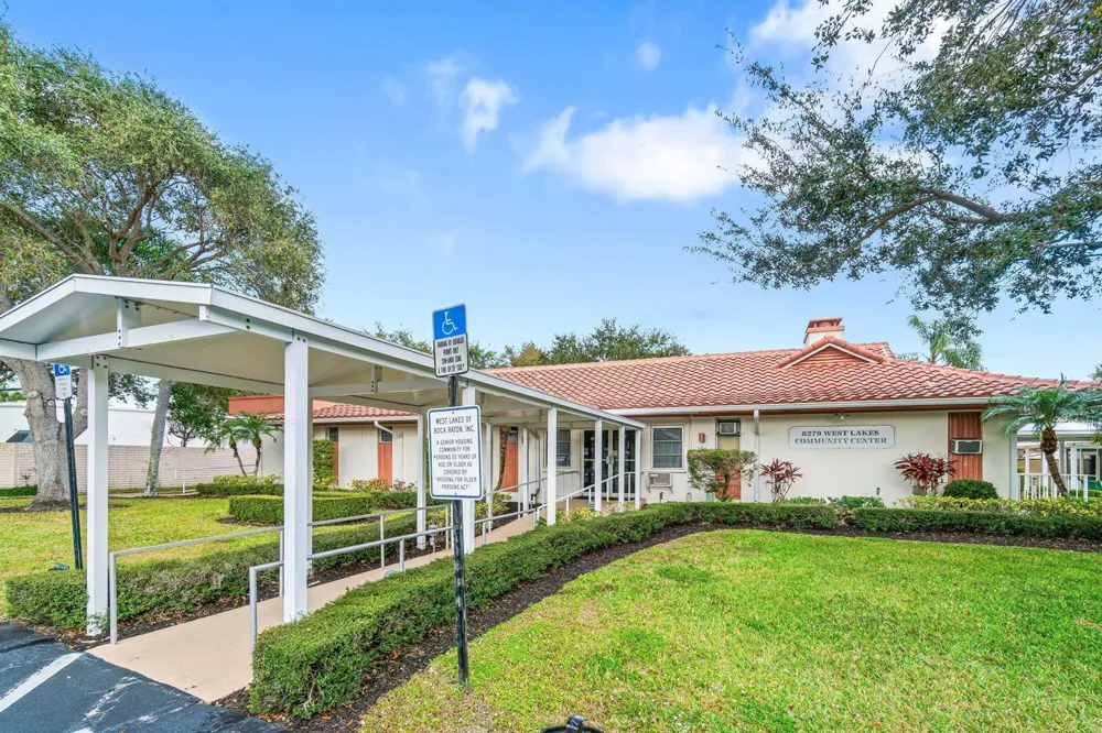 8350 E Club Road Boca Raton, FL 33433