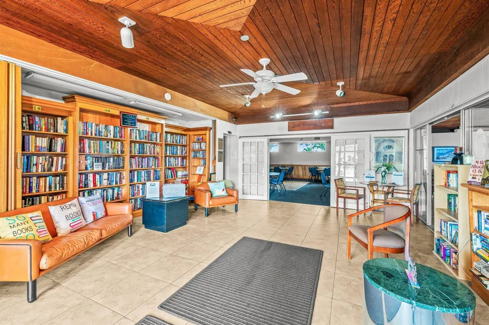 8350 E Club Road Boca Raton, FL 33433