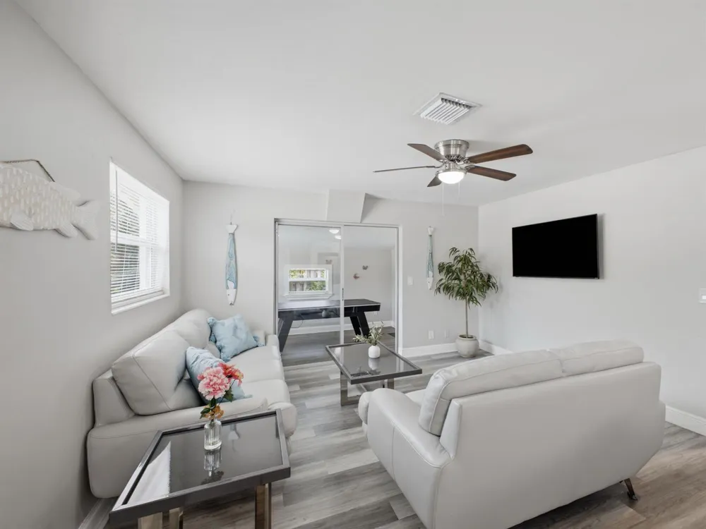 226 E Gateway Boulevard Boynton Beach, FL 33435