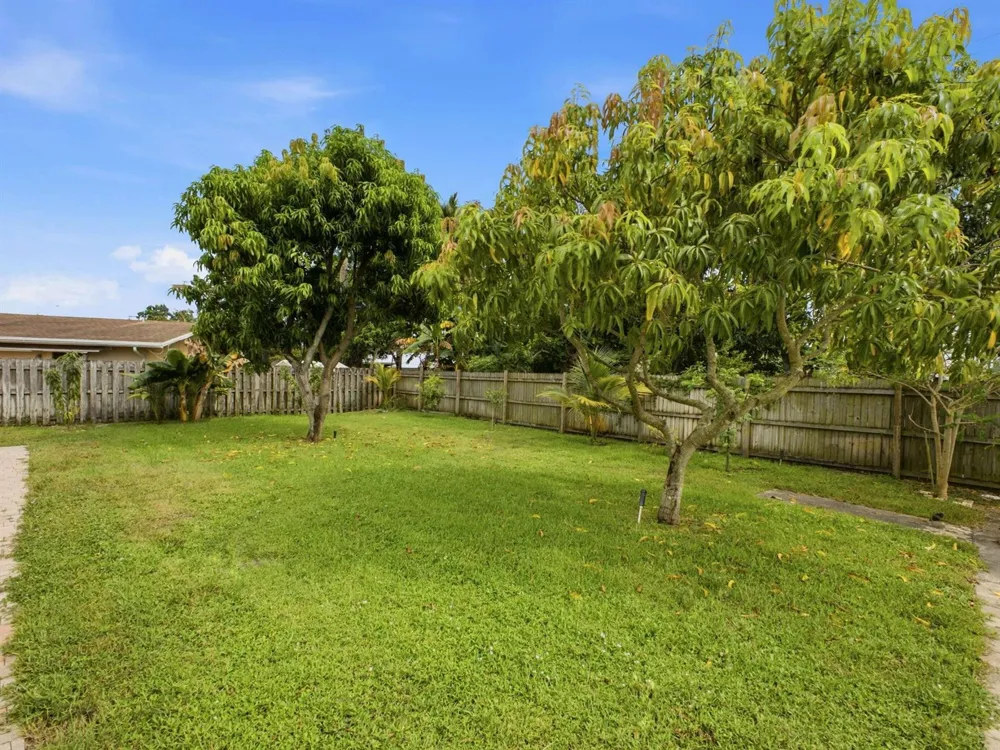 226 E Gateway Boulevard Boynton Beach, FL 33435