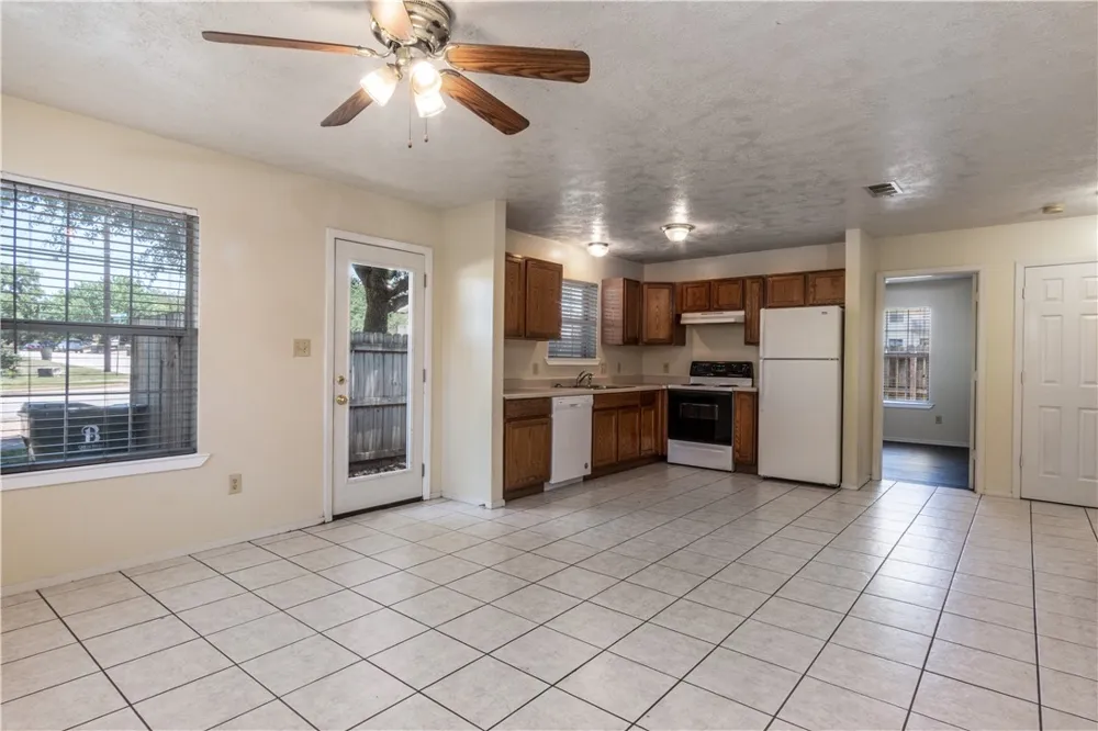 3607 Mohawk Street Bryan, TX 77802