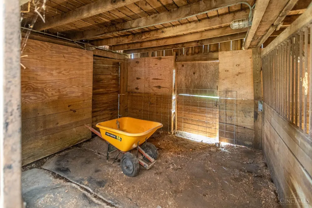 1573 Cedar Mills Road Blue Creek, OH 45616