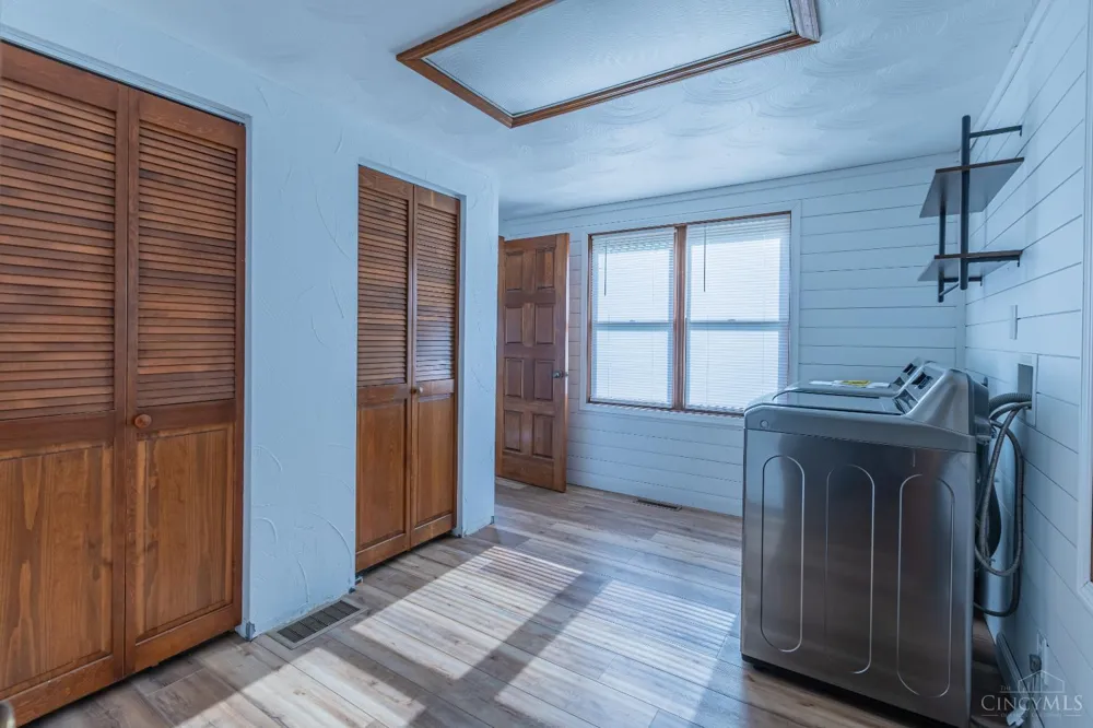 1573 Cedar Mills Road Blue Creek, OH 45616