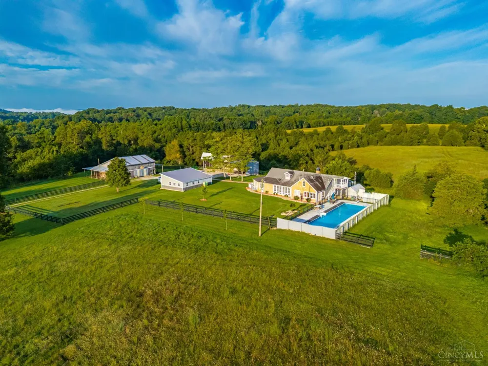 1573 Cedar Mills Road Blue Creek, OH 45616