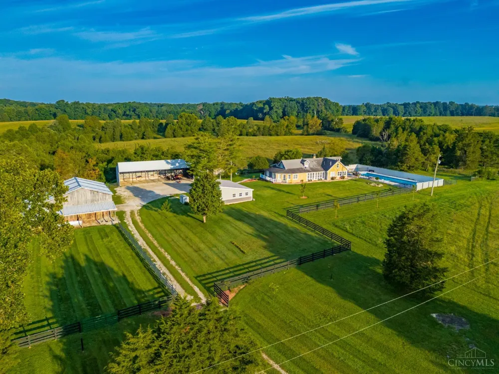 1573 Cedar Mills Road Blue Creek, OH 45616