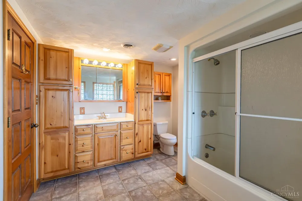 1573 Cedar Mills Road Blue Creek, OH 45616
