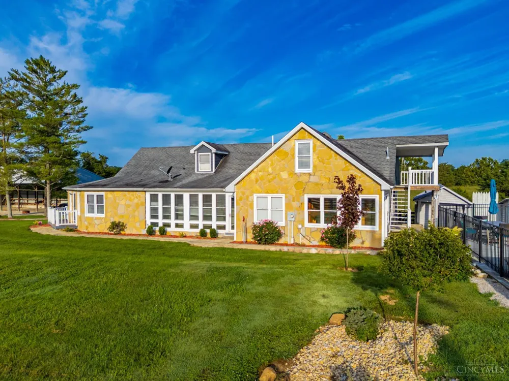 1573 Cedar Mills Road Blue Creek, OH 45616