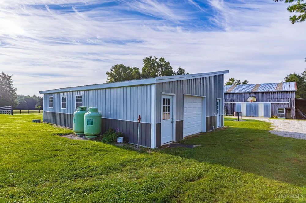 1573 Cedar Mills Road Blue Creek, OH 45616