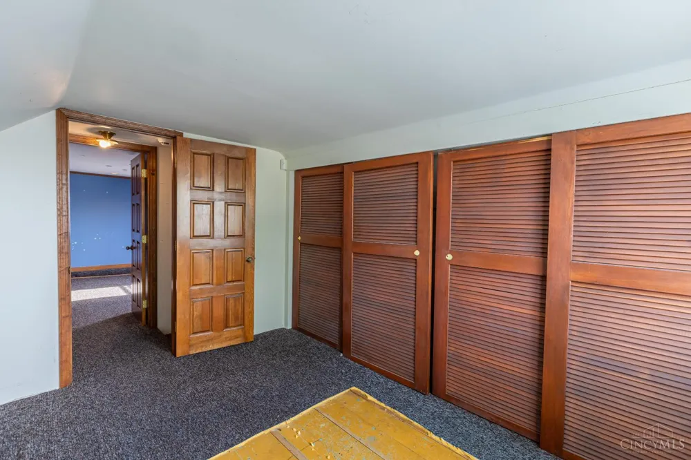 1573 Cedar Mills Road Blue Creek, OH 45616