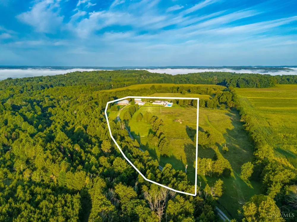 1573 Cedar Mills Road Blue Creek, OH 45616
