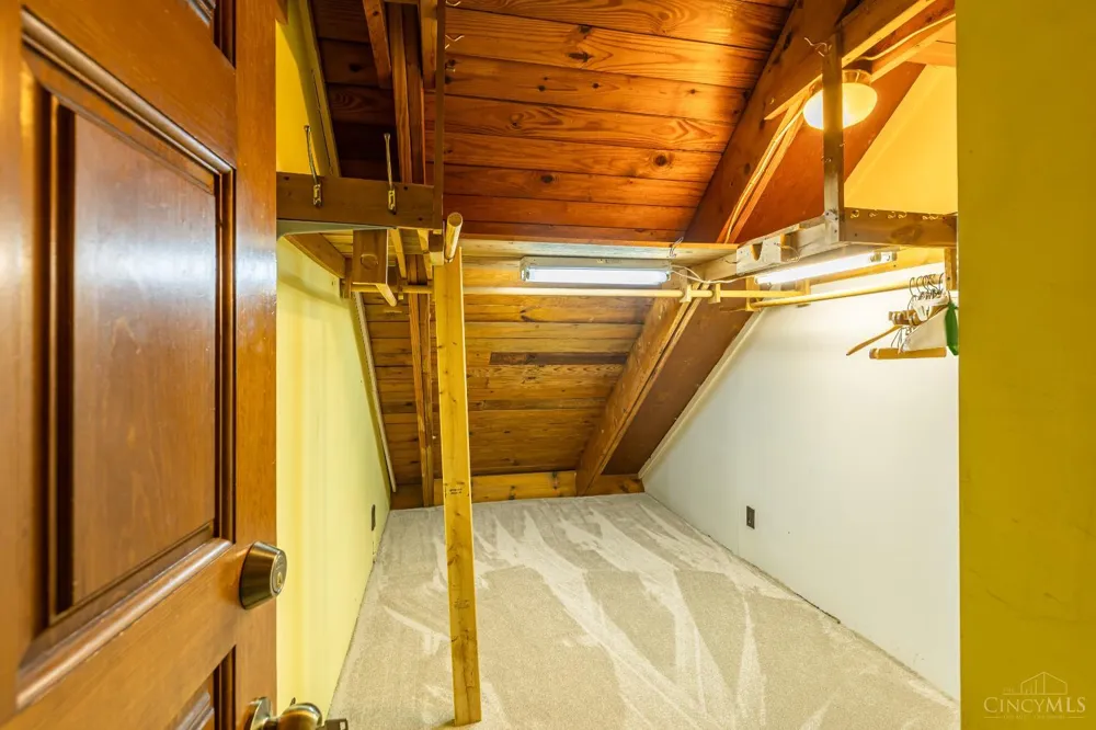 1573 Cedar Mills Road Blue Creek, OH 45616