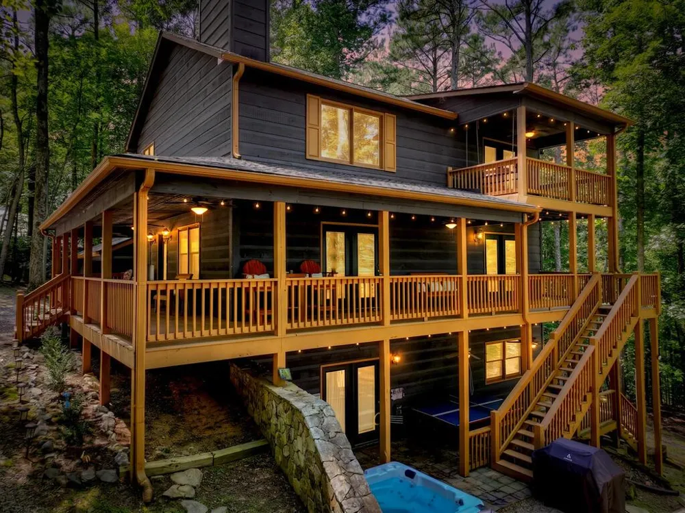 22 Kings Court Ellijay, GA 30540