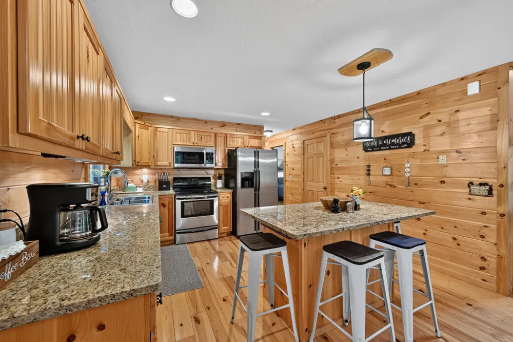 22 Kings Court Ellijay, GA 30540