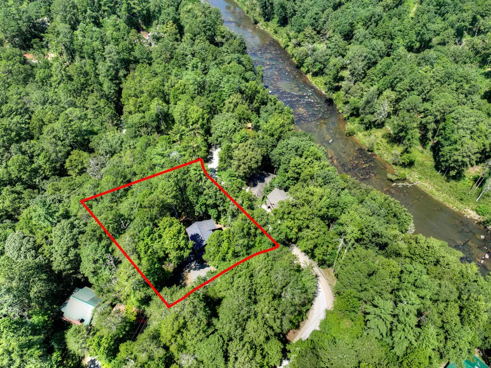 22 Kings Court Ellijay, GA 30540