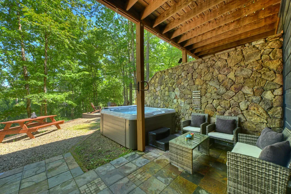22 Kings Court Ellijay, GA 30540