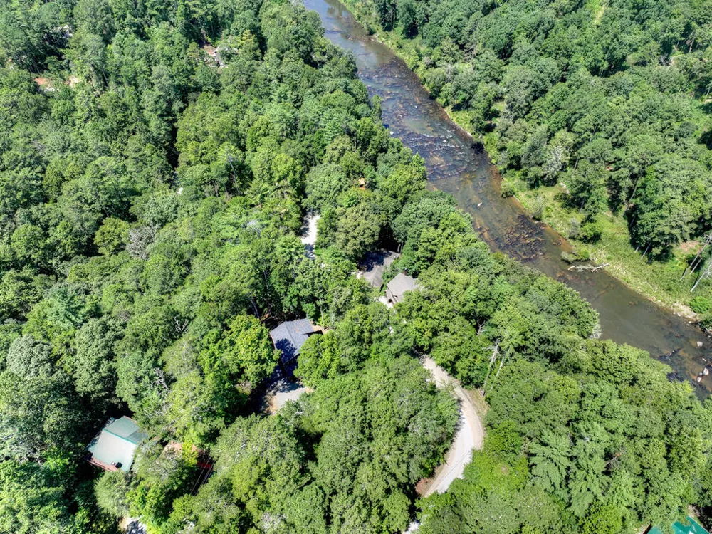 22 Kings Court Ellijay, GA 30540
