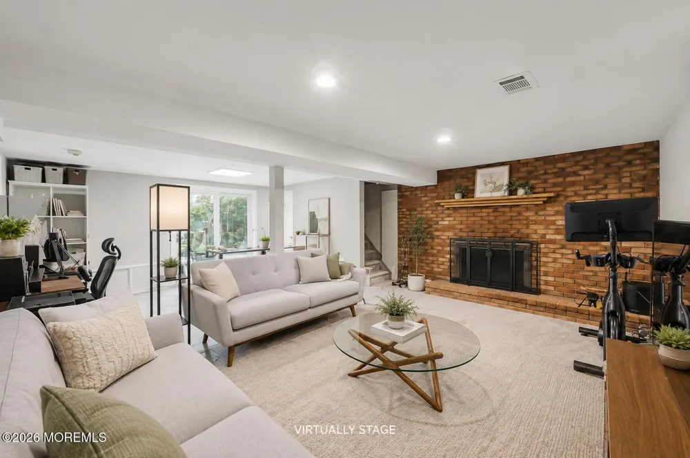 54 Middlesex Road Matawan, NJ 07747