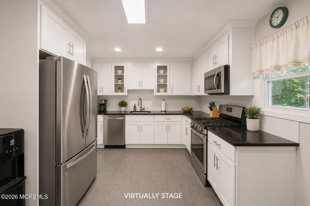 54 Middlesex Road Matawan, NJ 07747