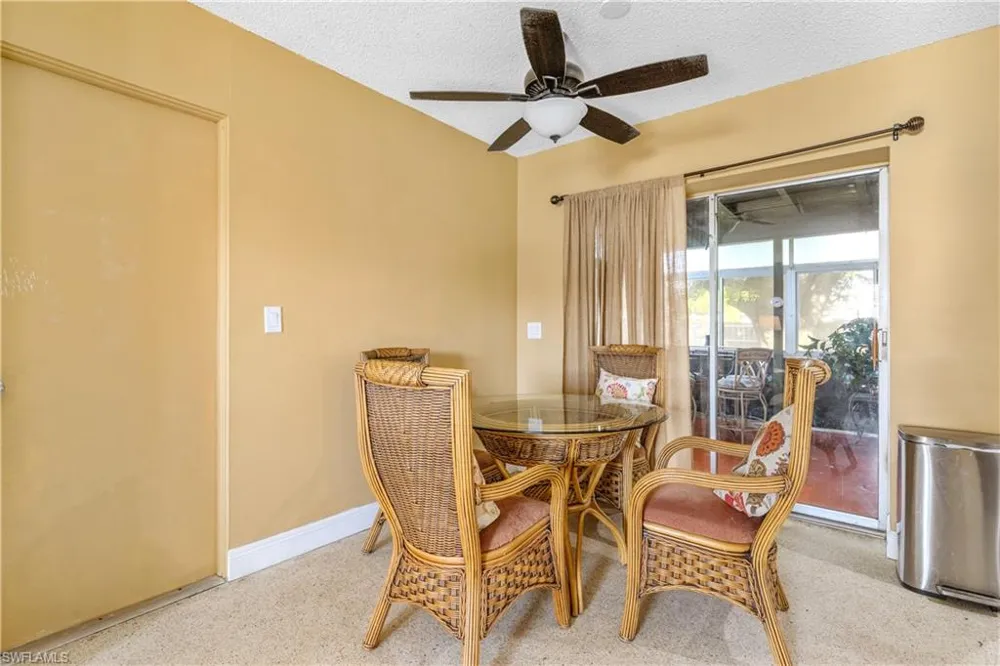 1402 SE 8th Place Cape Coral, FL 33990