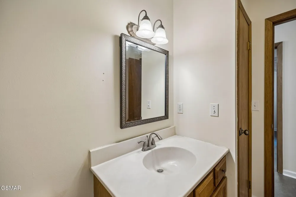 410 Owenwood Drive Sevierville, TN 37876