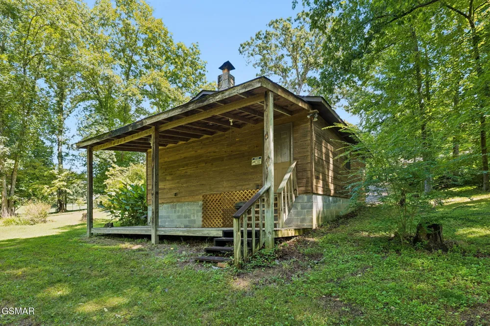410 Owenwood Drive Sevierville, TN 37876