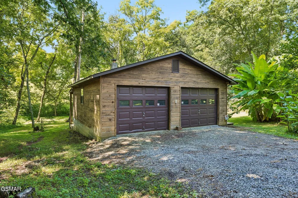 410 Owenwood Drive Sevierville, TN 37876