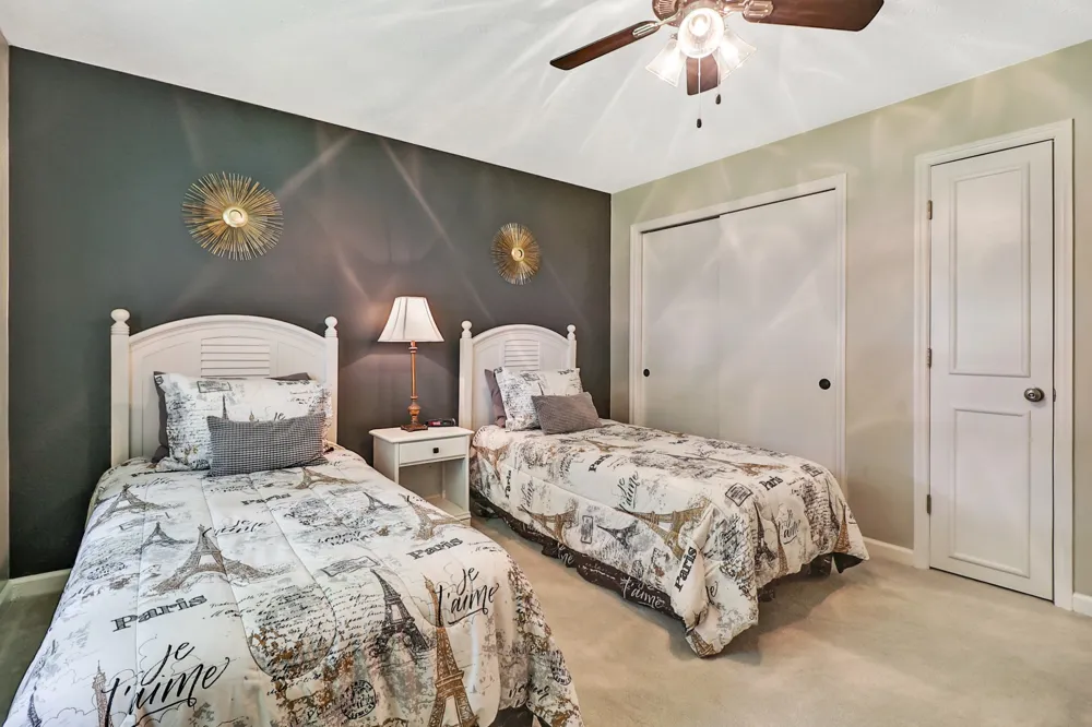 15 Meadowlark Cir Crossville, TN 38558