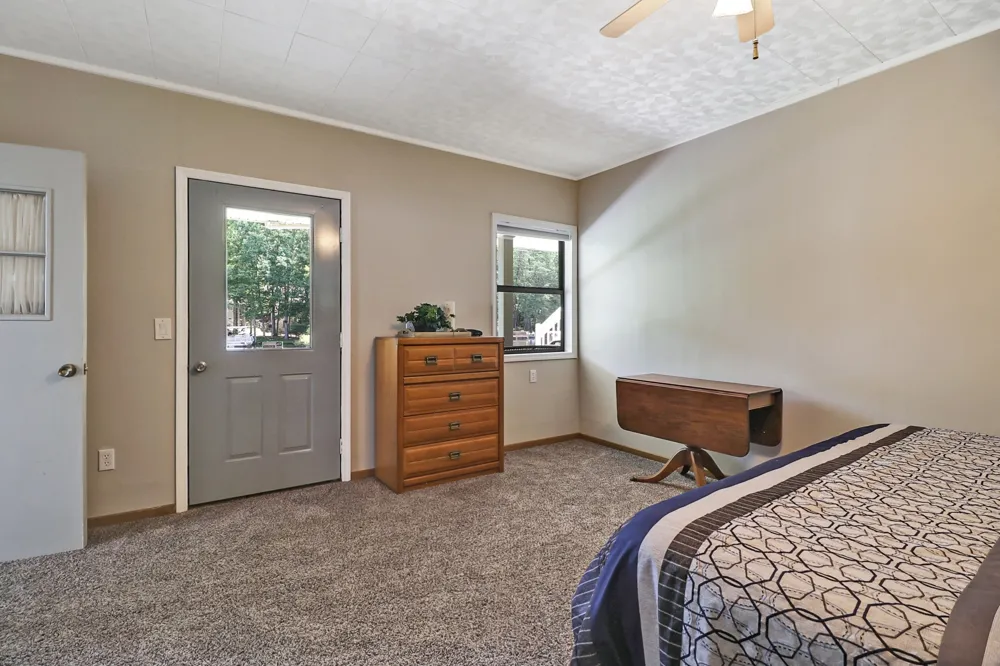 15 Meadowlark Cir Crossville, TN 38558