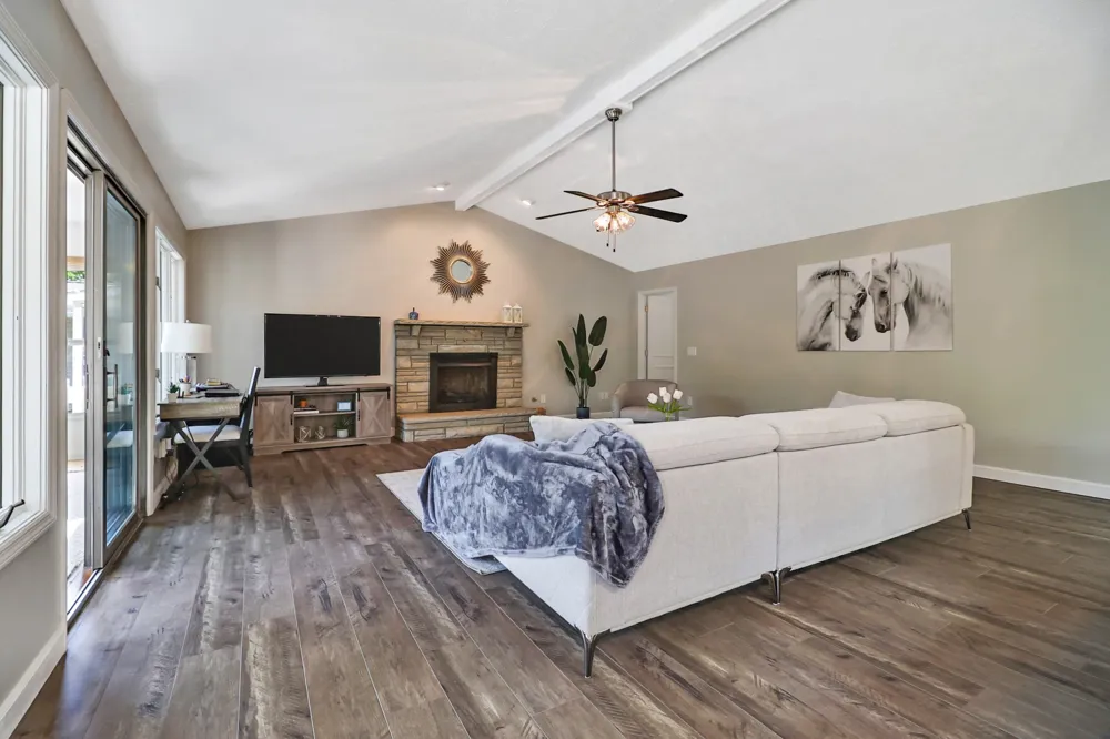 15 Meadowlark Cir Crossville, TN 38558