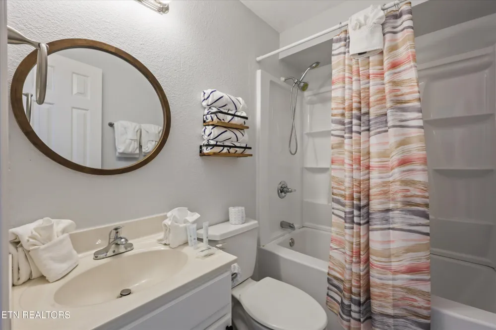 541 Johnson Lane #2 Gatlinburg, TN 37738
