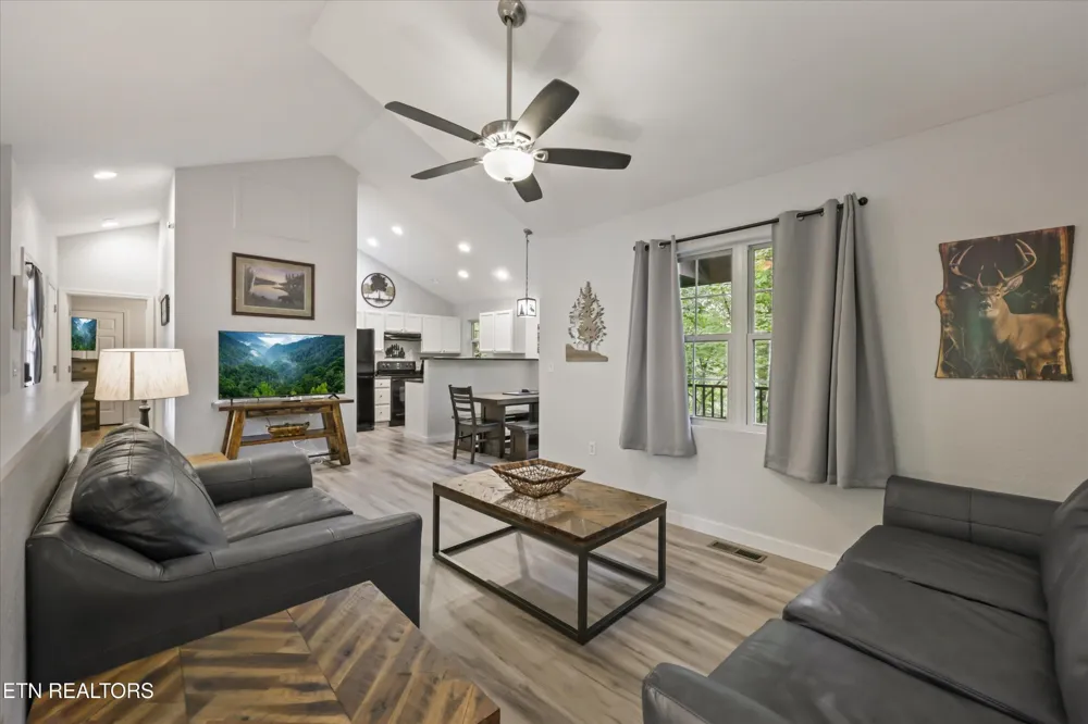 541 Johnson Lane #2 Gatlinburg, TN 37738