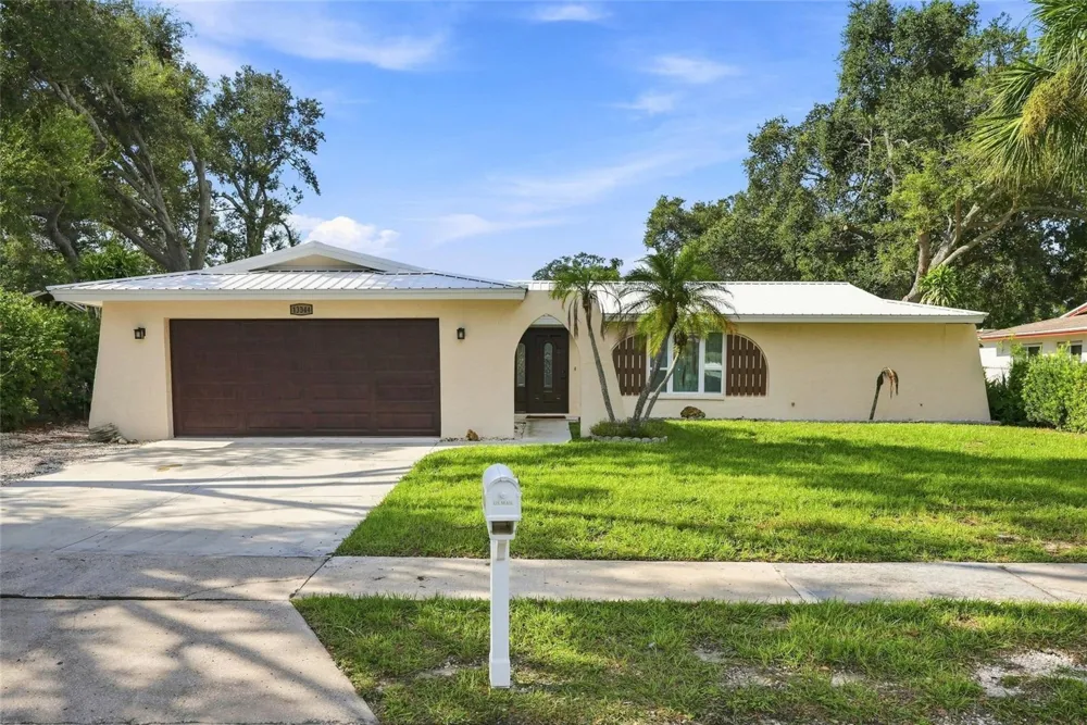 13344 88TH AVENUE Seminole, FL 33776