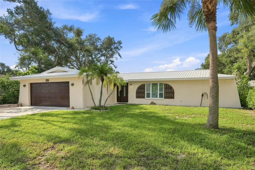 13344 88TH AVENUE Seminole, FL 33776