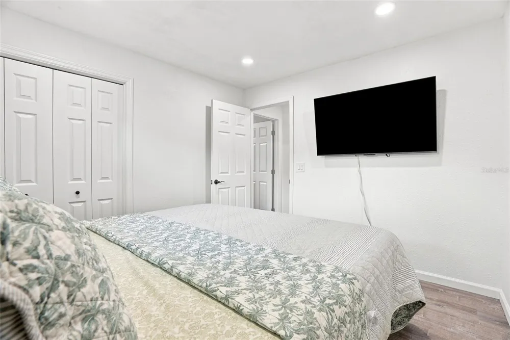 13344 88TH AVENUE Seminole, FL 33776