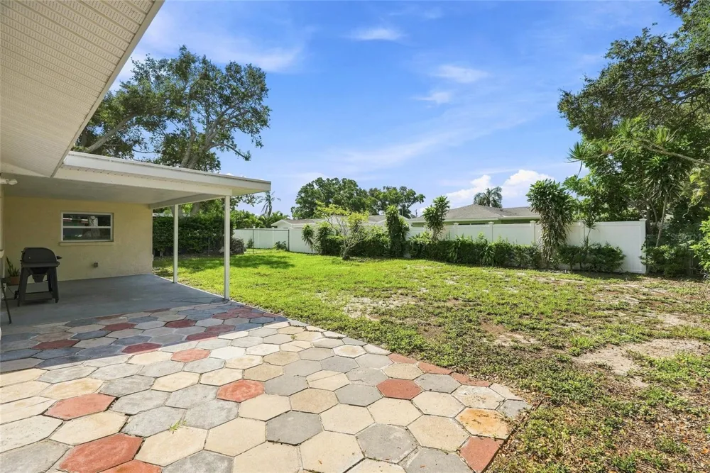 13344 88TH AVENUE Seminole, FL 33776