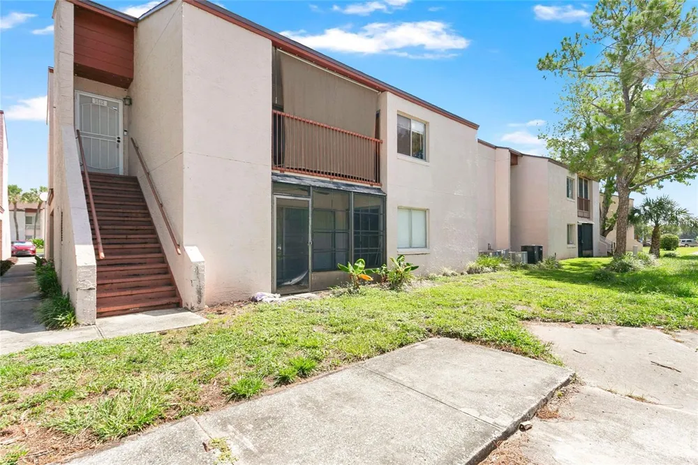 2504 CITRUS CLUB LANE #301 Orlando, FL 32839