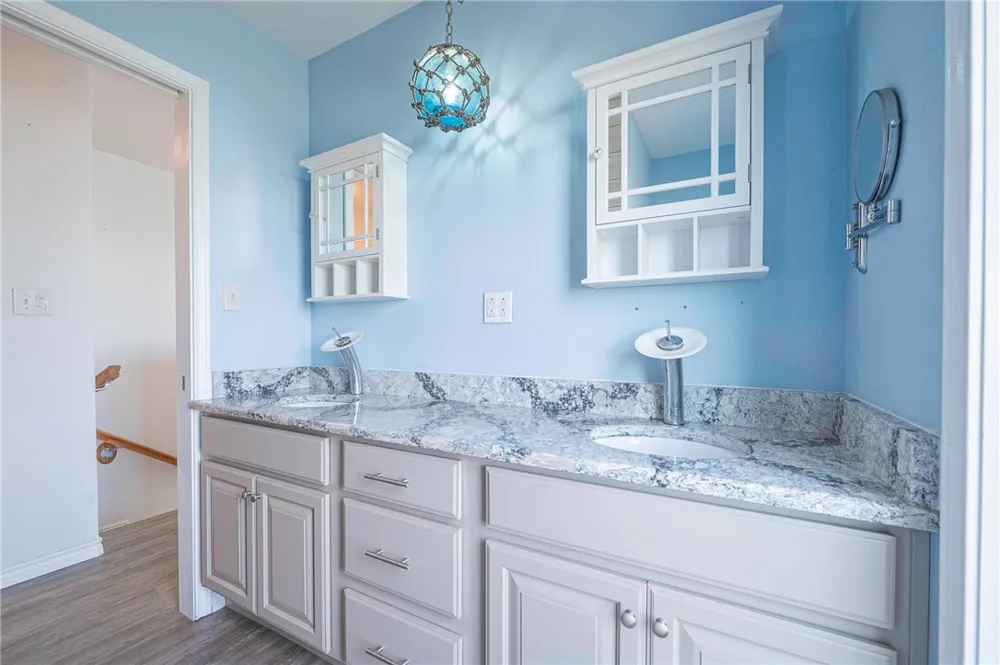 401 Old Salt Lake Rockport, TX 78382