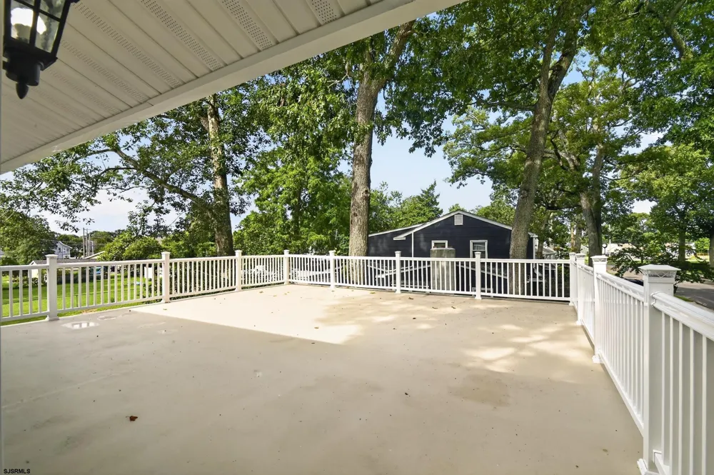 12 Oakview Dr Northfield, NJ 08225