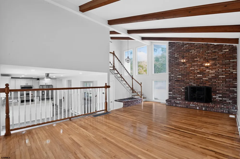 12 Oakview Dr Northfield, NJ 08225