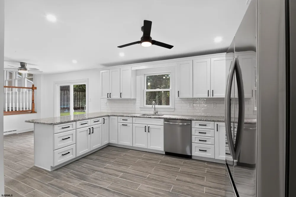12 Oakview Dr Northfield, NJ 08225