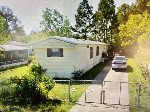 7117 Beachwood Boulevard