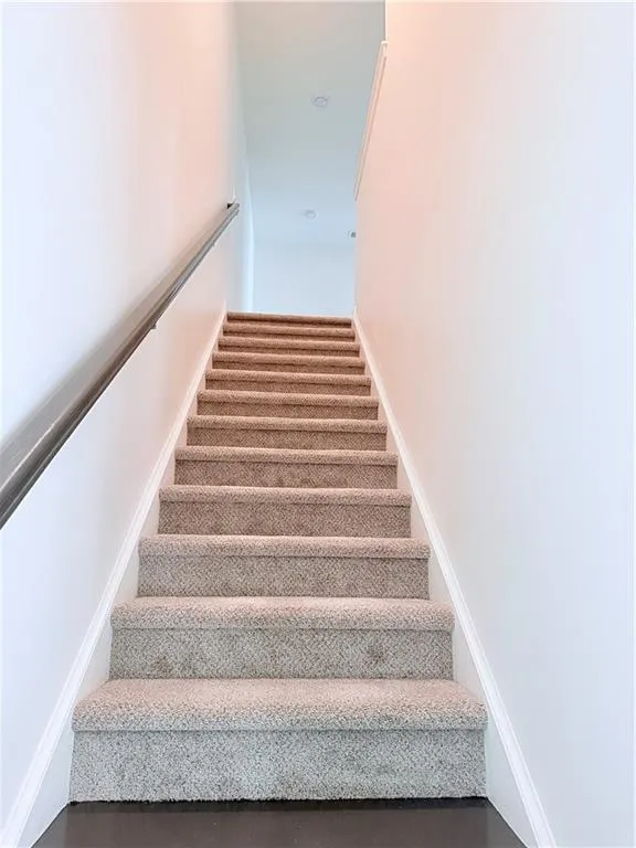 1326 Vayda Court Marietta, GA 30066